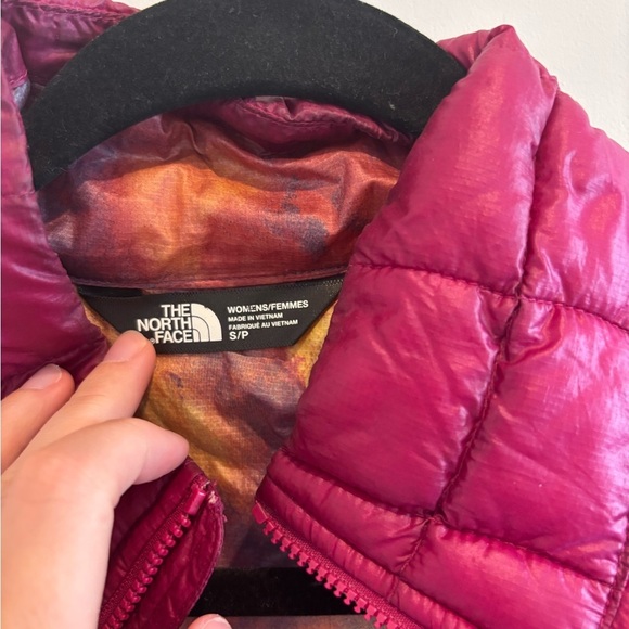 Northface Women's Thermoball Puffer Jacket Geo Floral - Picture 4 of 4
